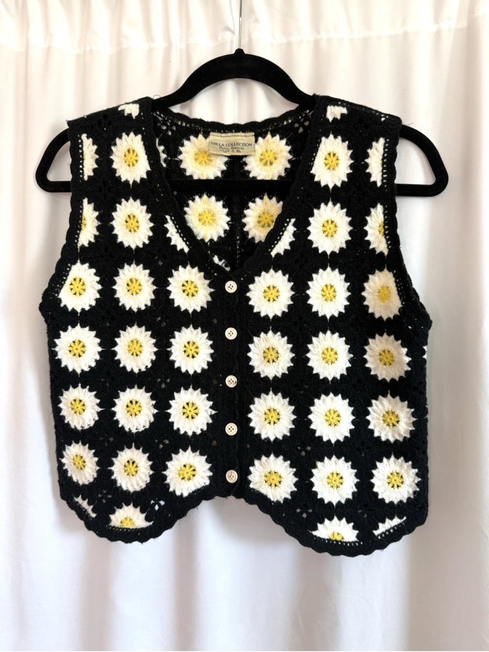 Vintage 1960s Crochet Daisy Top - Size Small